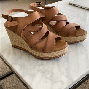 Clarks leather platform wedge sandals size 9